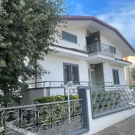 Apartament Sunny House *